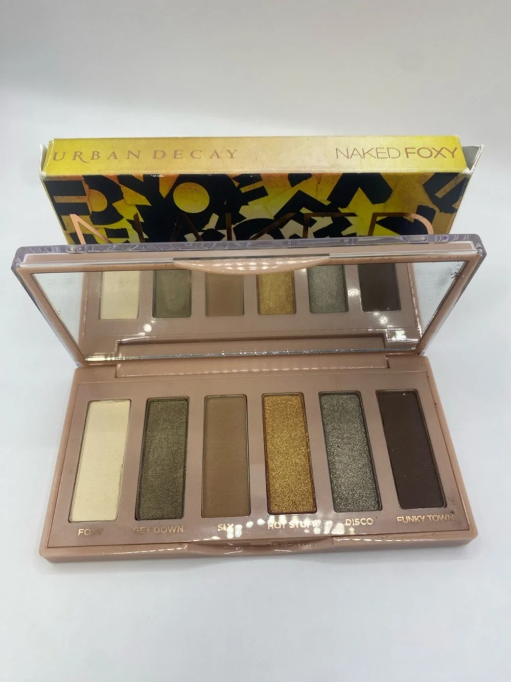 Urban Decay Naked‎ Foxy mini eyeshadow palette